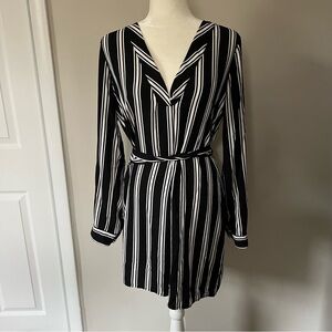 Forever 21 Black and White Striped Long Sleeve Dress